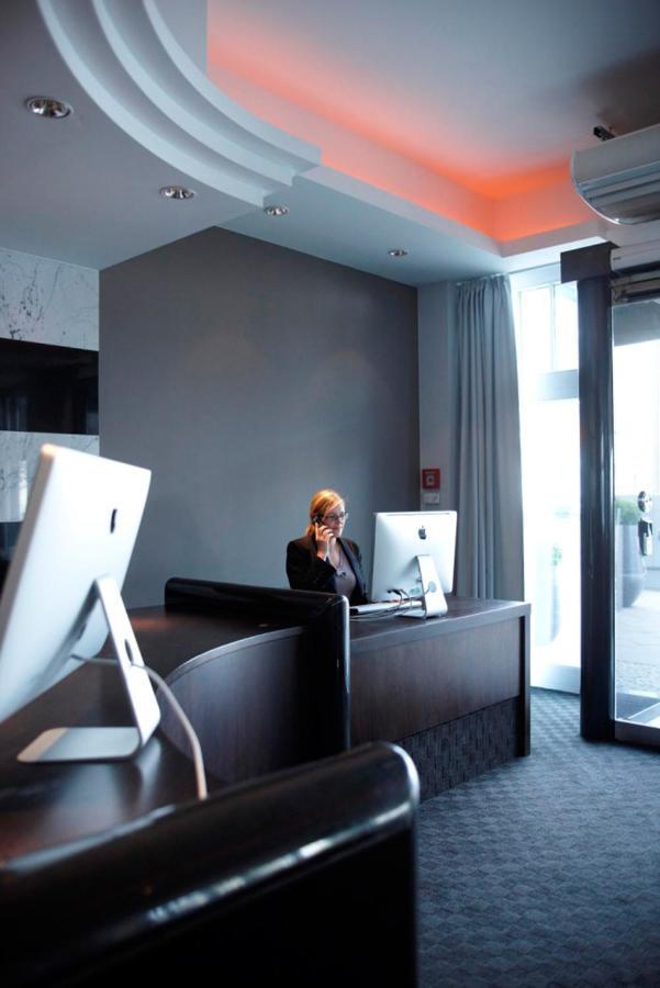 New Berlin Hotell Eksteriør bilde