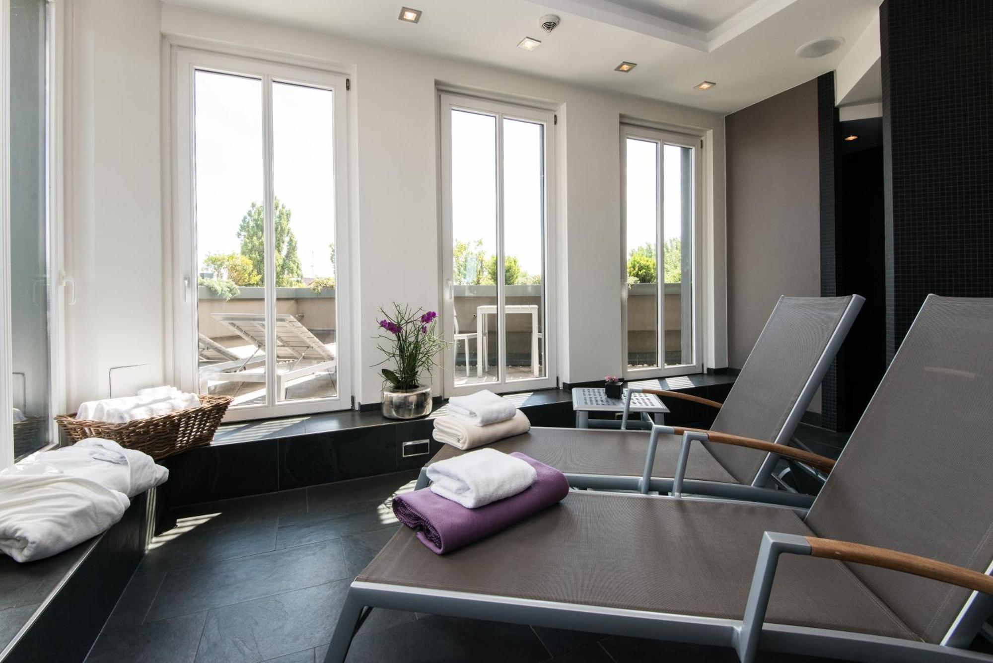 New Berlin Hotell Eksteriør bilde