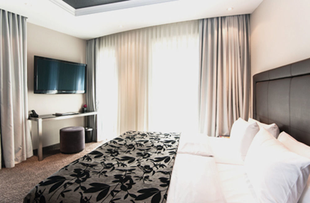 New Berlin Hotell Eksteriør bilde