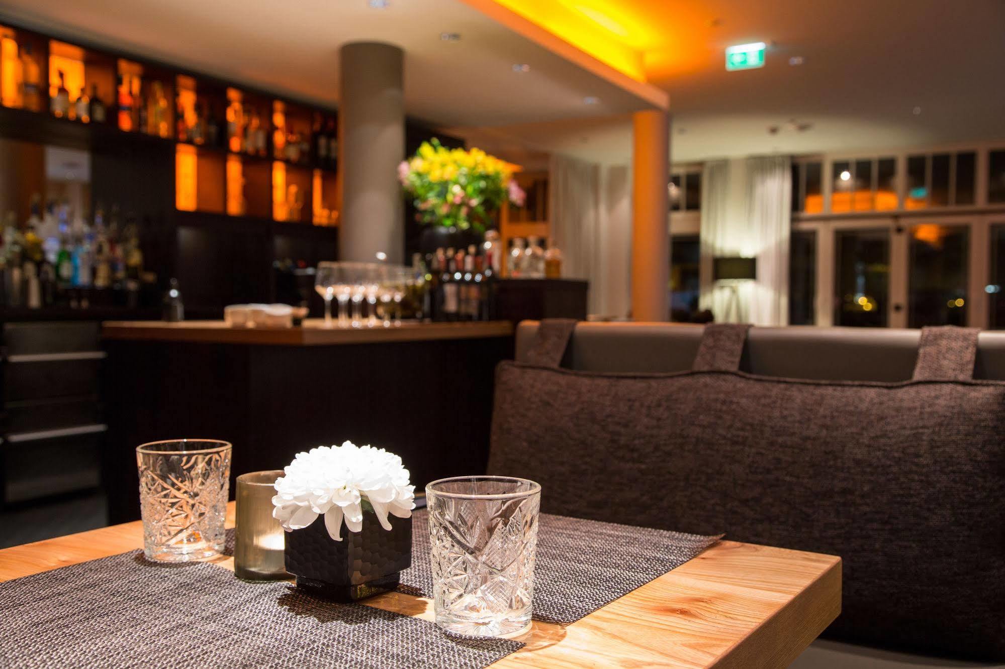 New Berlin Hotell Eksteriør bilde